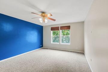 2863 Falling Waters Ln., Lindenhurst, IL 60046