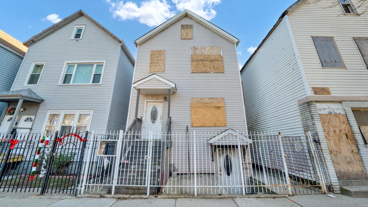 4521 S Hermitage Ave., Chicago, IL 60609