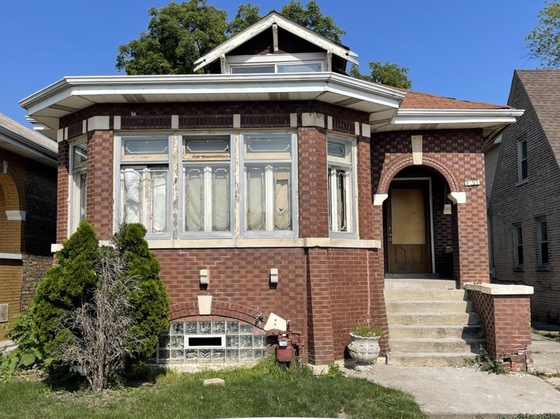 8353 S Hermitage Ave., Chicago, IL 60620