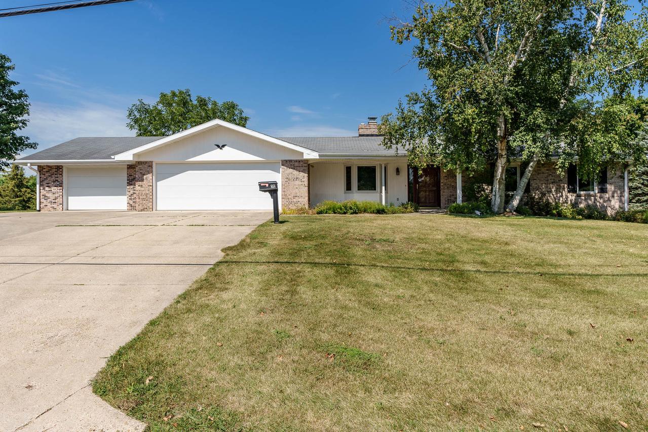 50 Homestead Dr., Freeport, IL 61032
