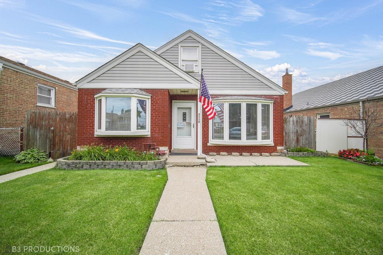 5116 S Narragansett Ave., Chicago, IL 60638