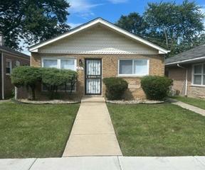 9534 S Bennett Ave., Chicago, IL 60617