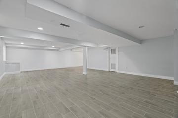 1344 Trinity Pl., Libertyville, IL 60048