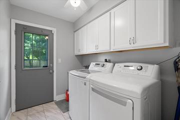 1344 Trinity Pl., Libertyville, IL 60048