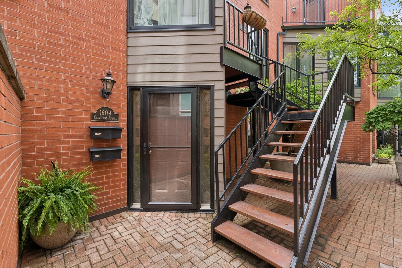 1609 N Cleveland Ave., Chicago, IL 60614