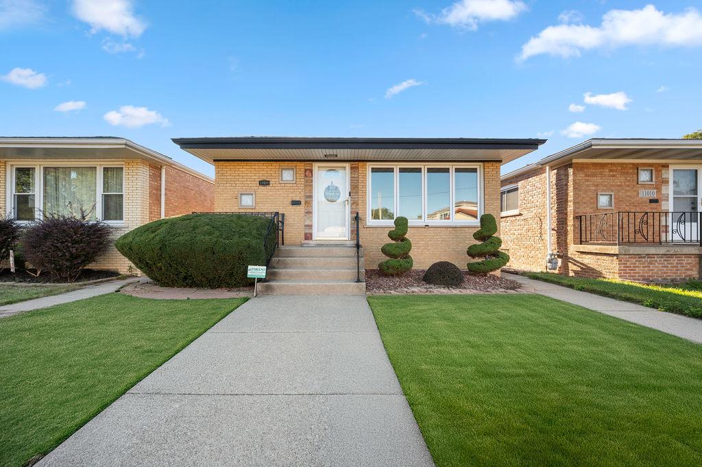 11014 S Avenue F, Chicago, IL 60617