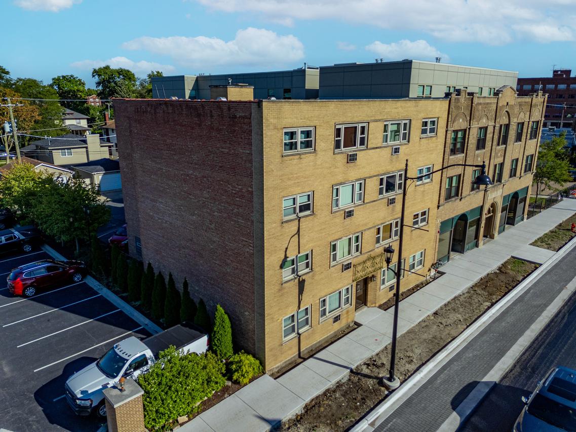 3131 Oak Park Ave. #1B, Berwyn, IL 60402