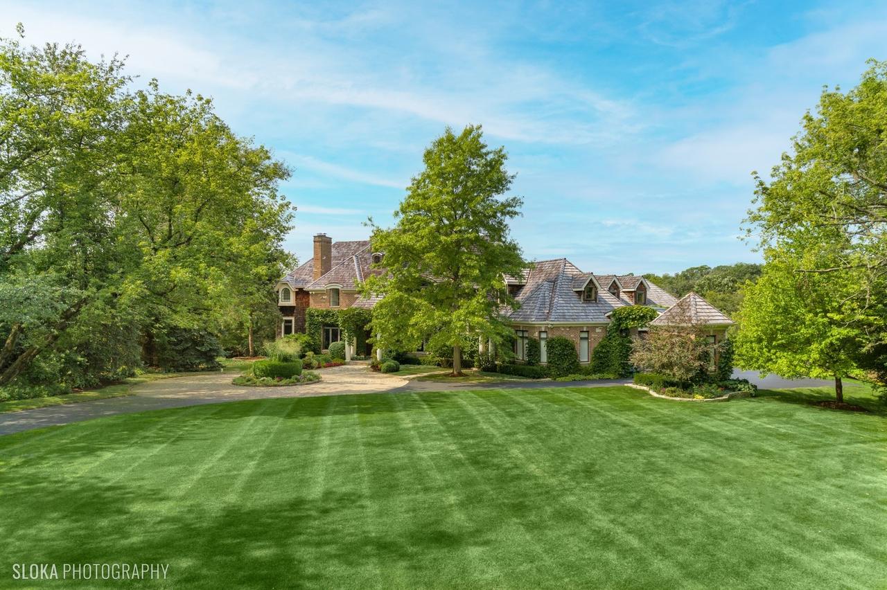5 Porter School Rd., Barrington, IL 60010