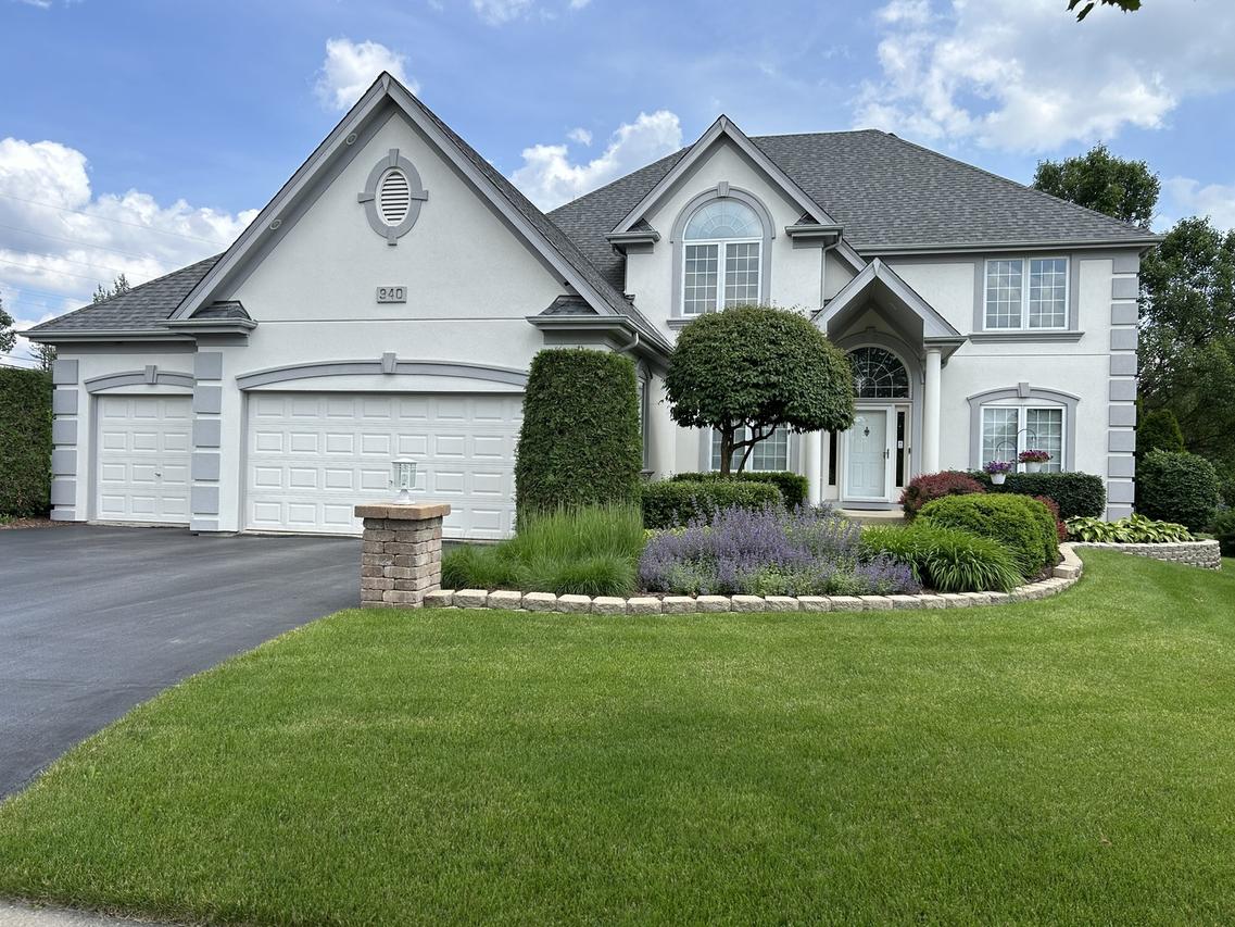 940 High Ridge Dr., West Chicago, IL 60185