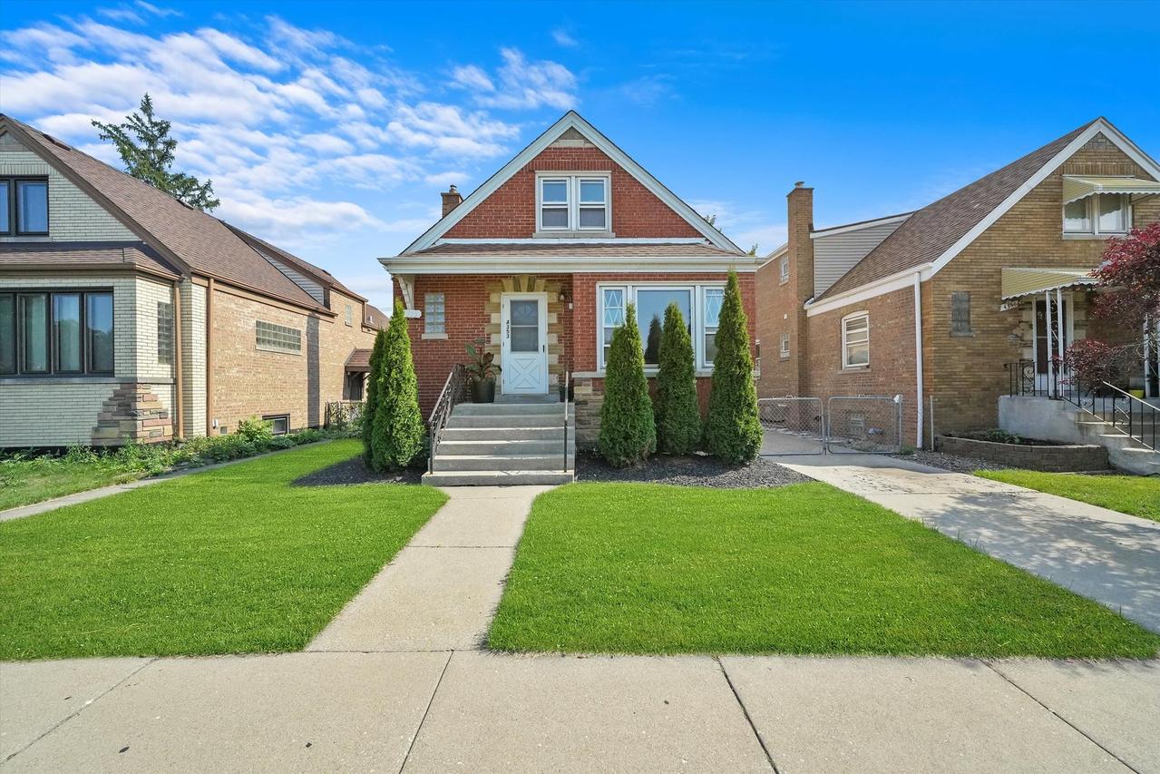 4353 W Marquette Rd., Chicago, IL 60629