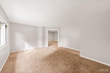 412 Cherry Valley Rd., Vernon Hills, IL 60061