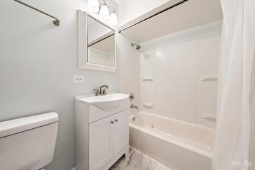 412 Cherry Valley Rd., Vernon Hills, IL 60061