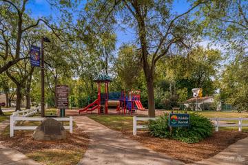 412 Cherry Valley Rd., Vernon Hills, IL 60061