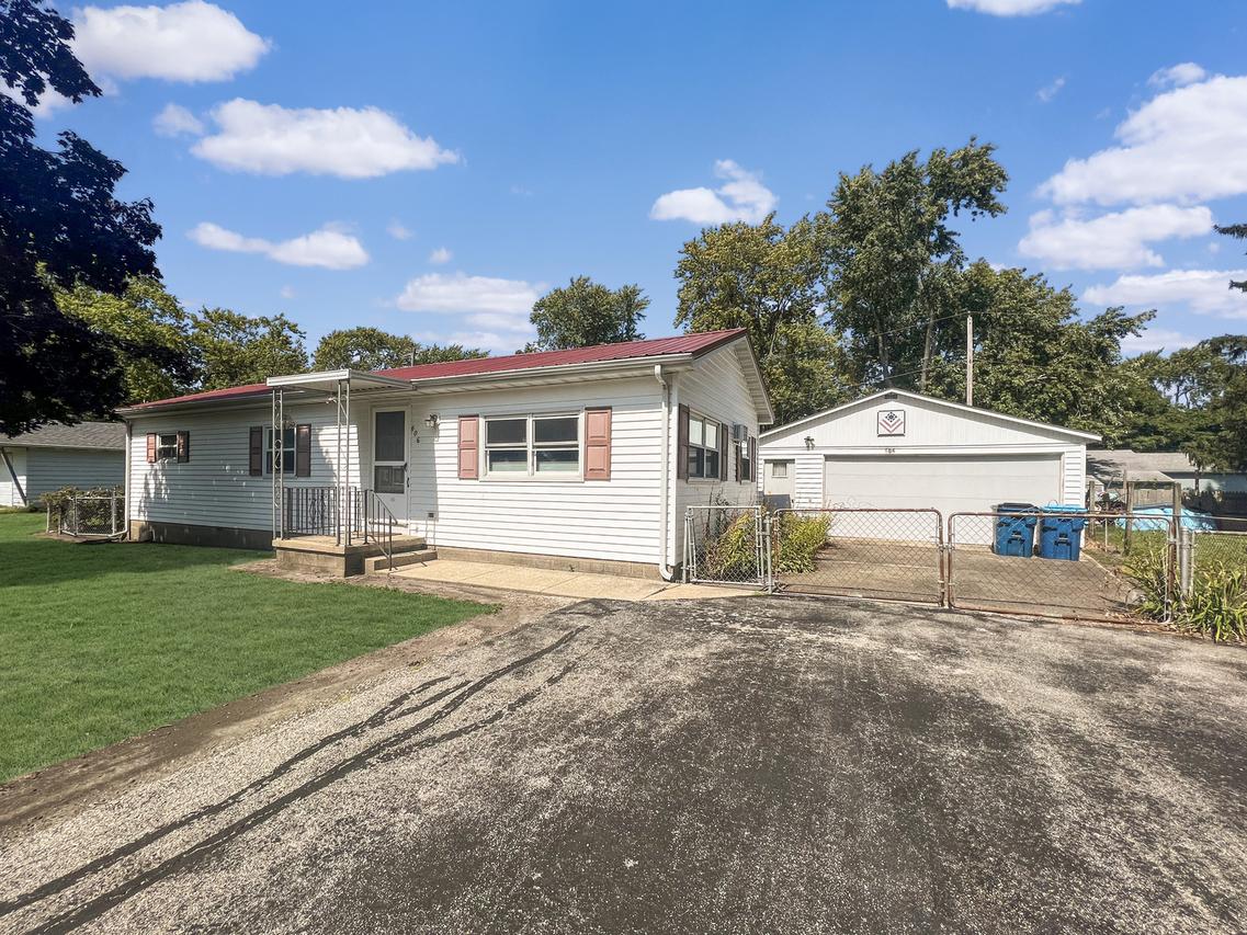 606 W Park St., Thomasboro, IL 61878