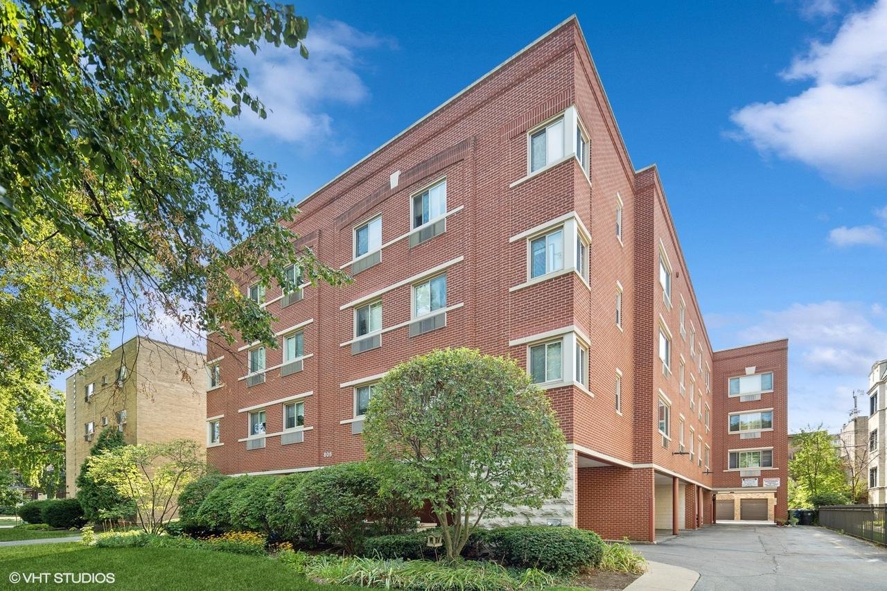 808 Judson Ave. #2E, Evanston, IL 60202