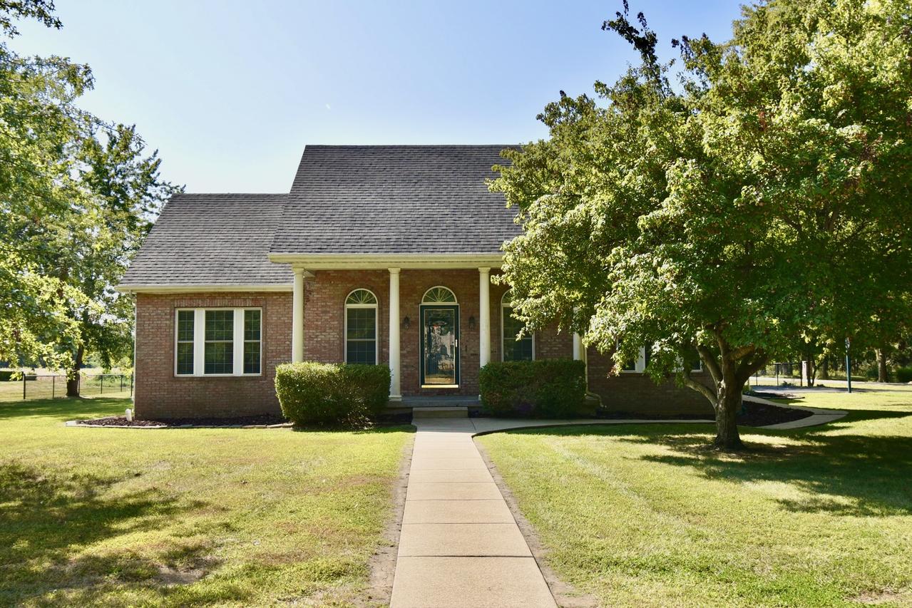 385 Secretariat Pl., Mt. Zion, IL 62549