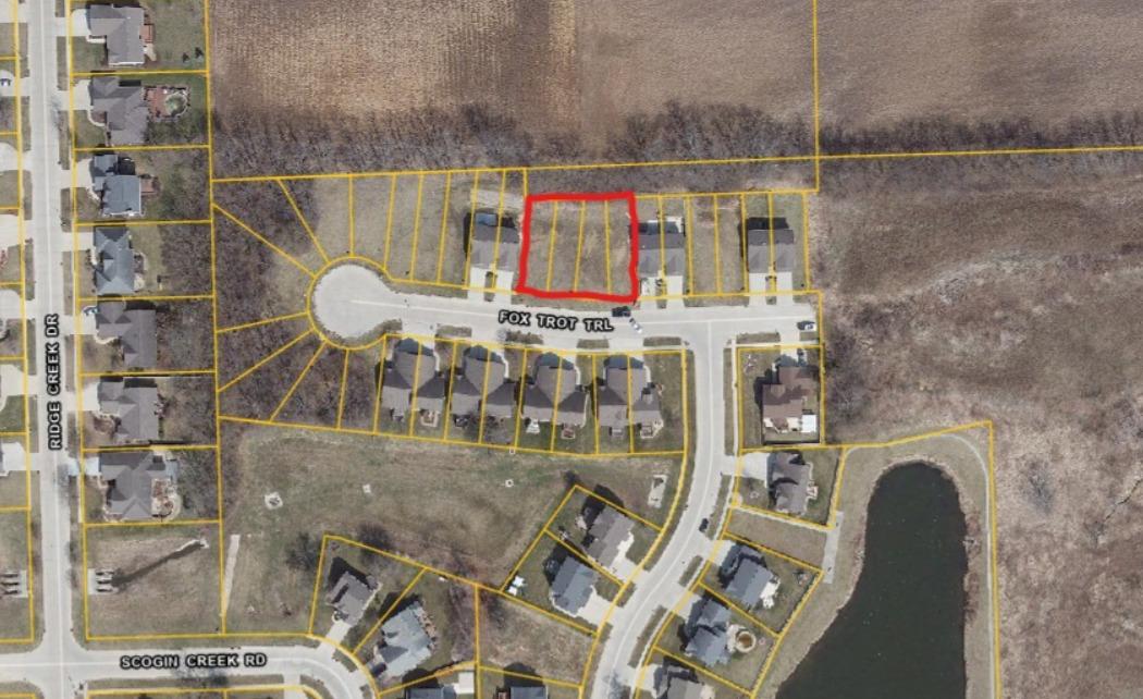 2705 and 2707 Fox Trot Tr., Bloomington, IL 61705