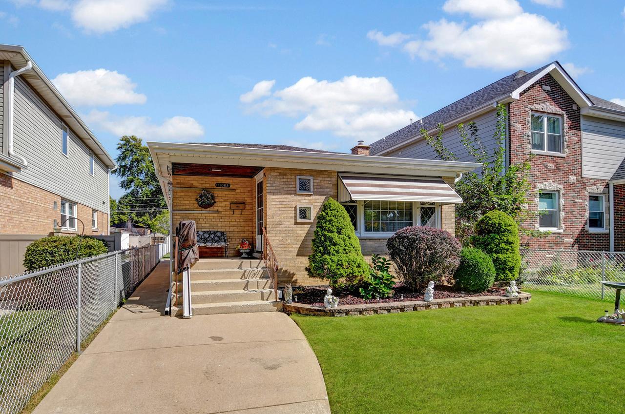 11005 S Albany Ave., Chicago, IL 60655