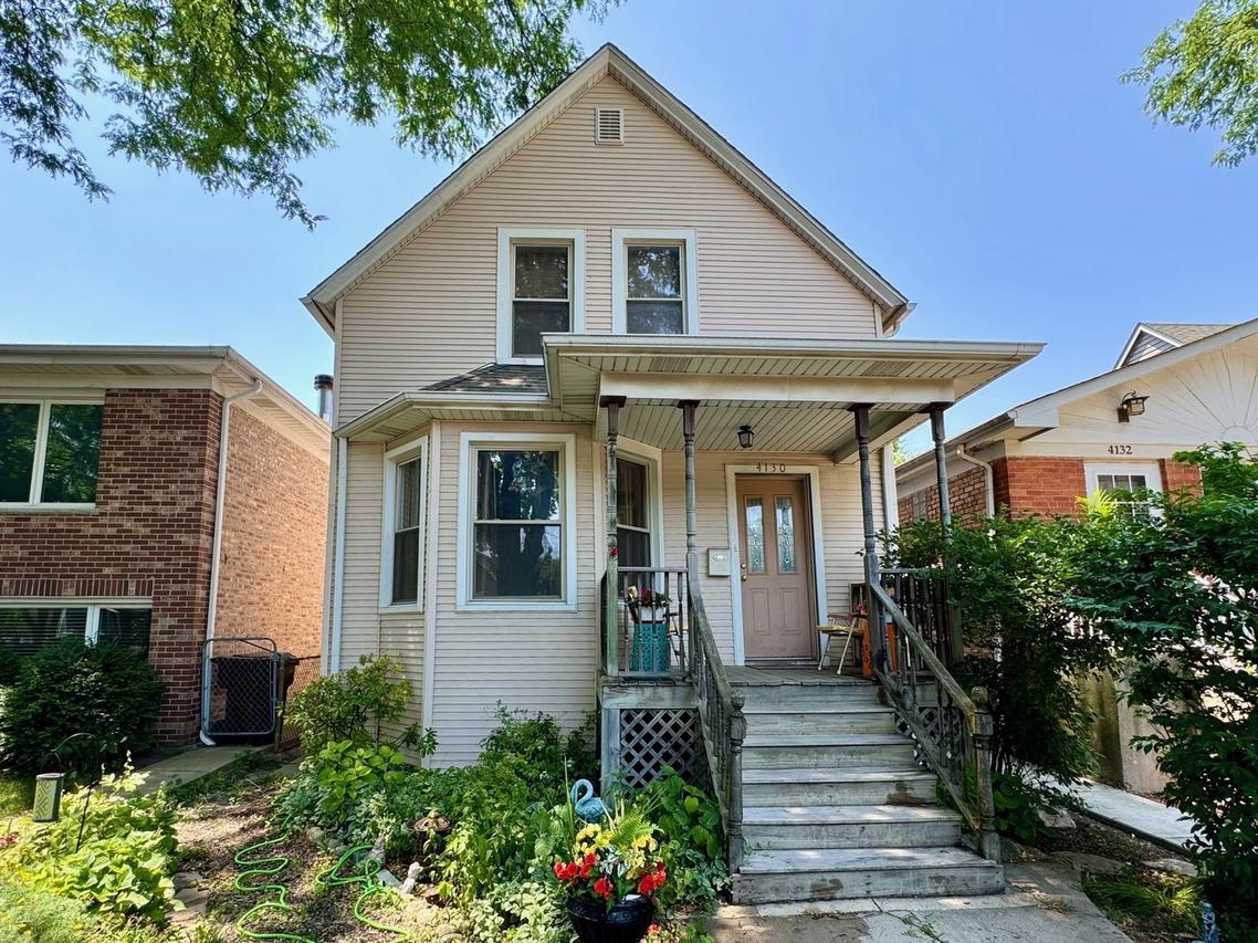 4130 N Kolmar Ave., Chicago, IL 60641