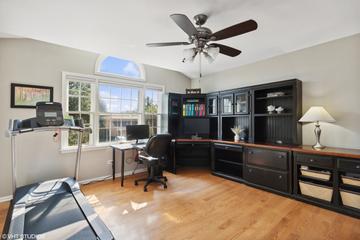 1516 Virginia Ave., Libertyville, IL 60048