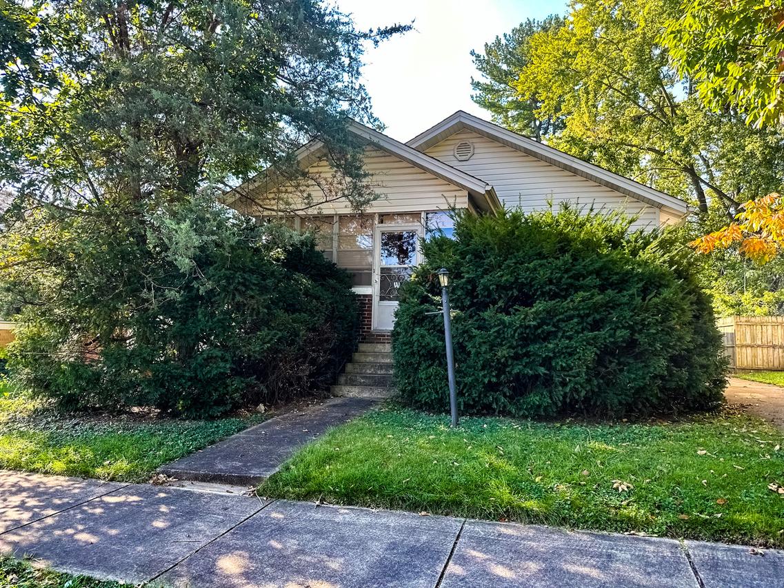 713 W Vine St., Champaign, IL 61820