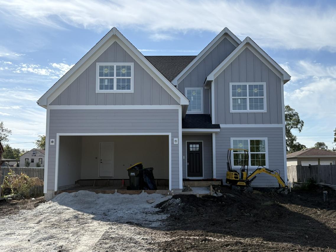 25W275 Doris Ave., Carol Stream, IL 60188