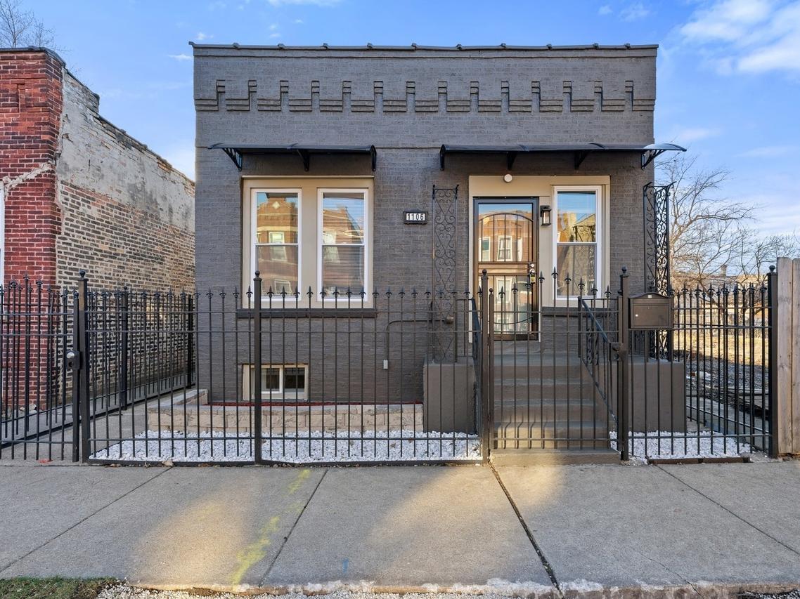 1106 N Springfield Ave., Chicago, IL 60651