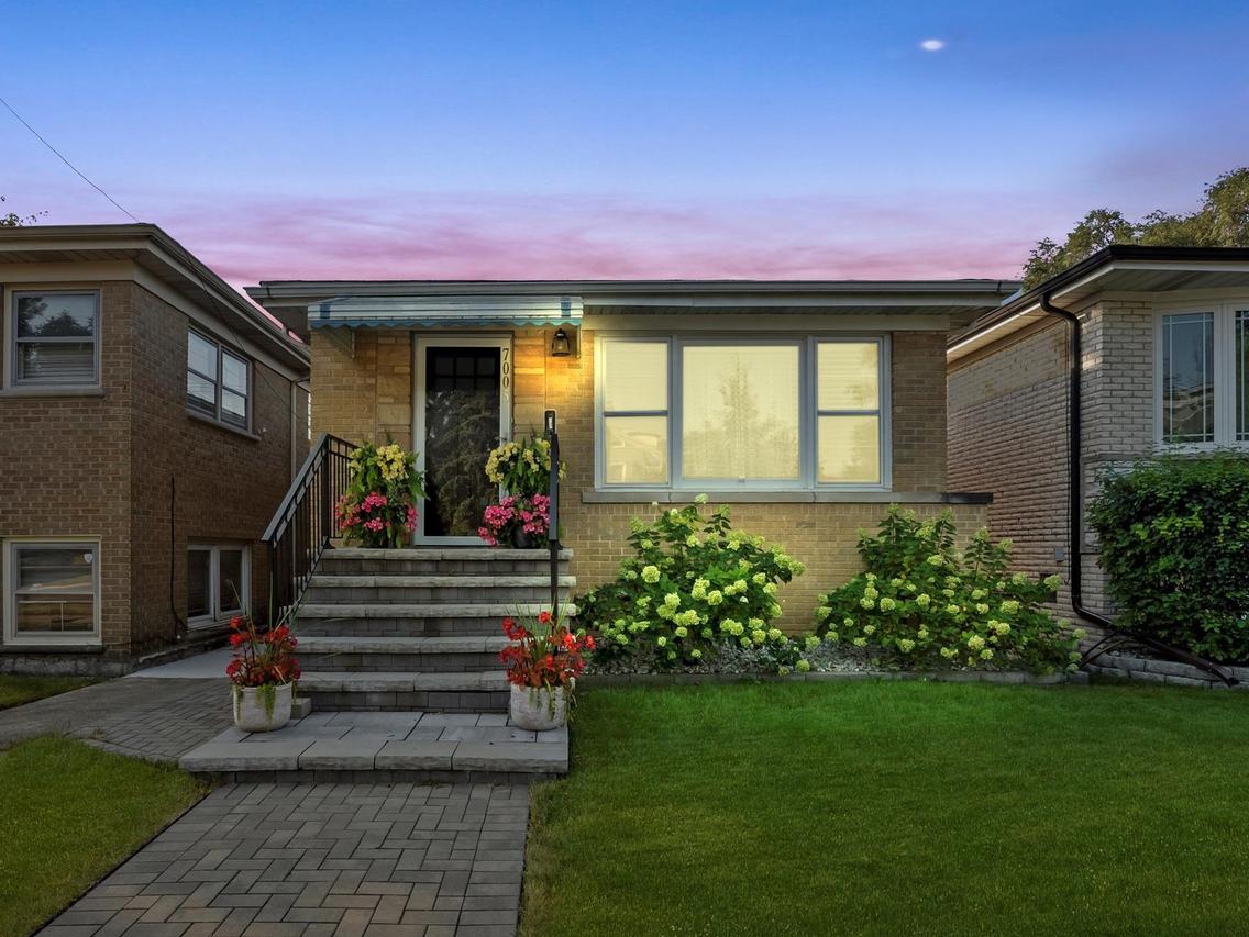7005 W Armitage Ave., Chicago, IL 60707
