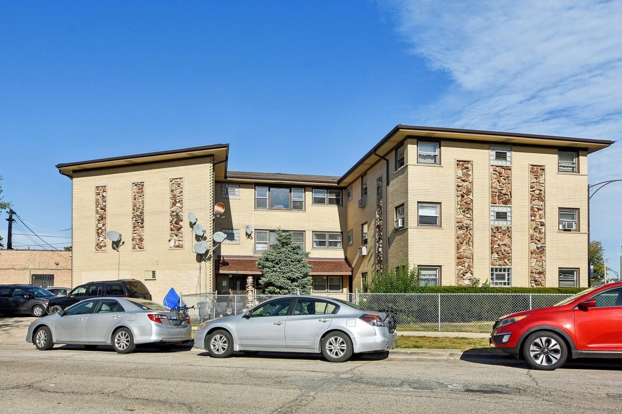 8164 W Forest Preserve Ave. #2C, Chicago, IL 60634