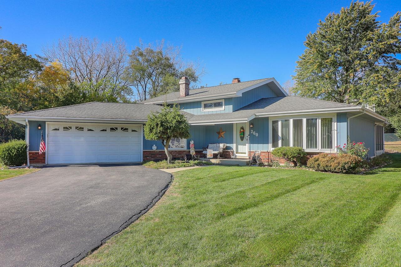 260 Robinson Ln., Westmont, IL 60559