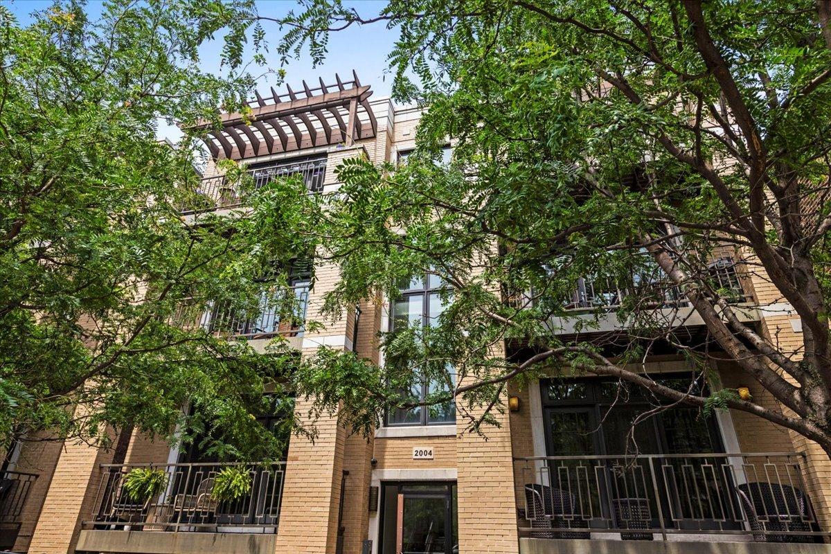 2004 W Erie St. #3W, Chicago, IL 60612