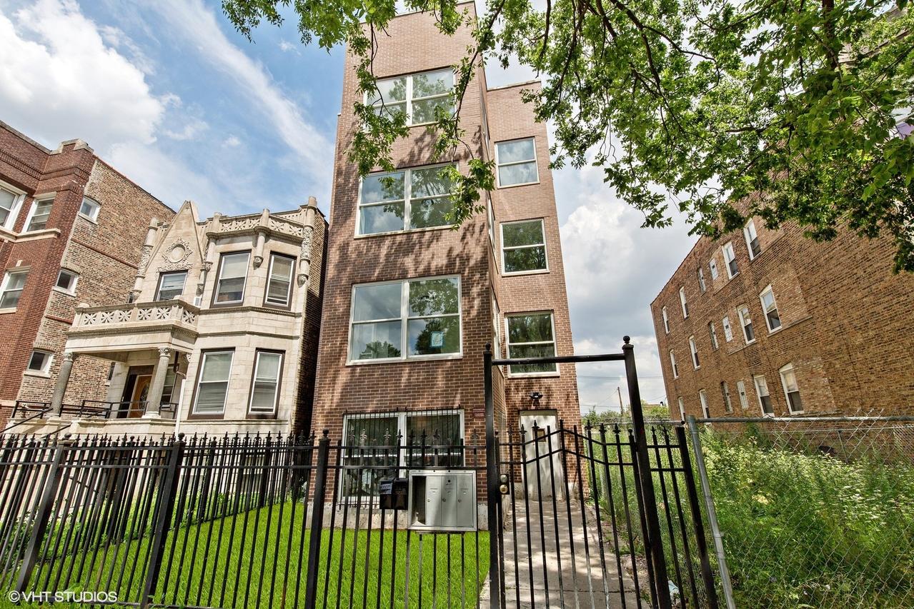 3544 W Douglas Blvd., Chicago, IL 60623