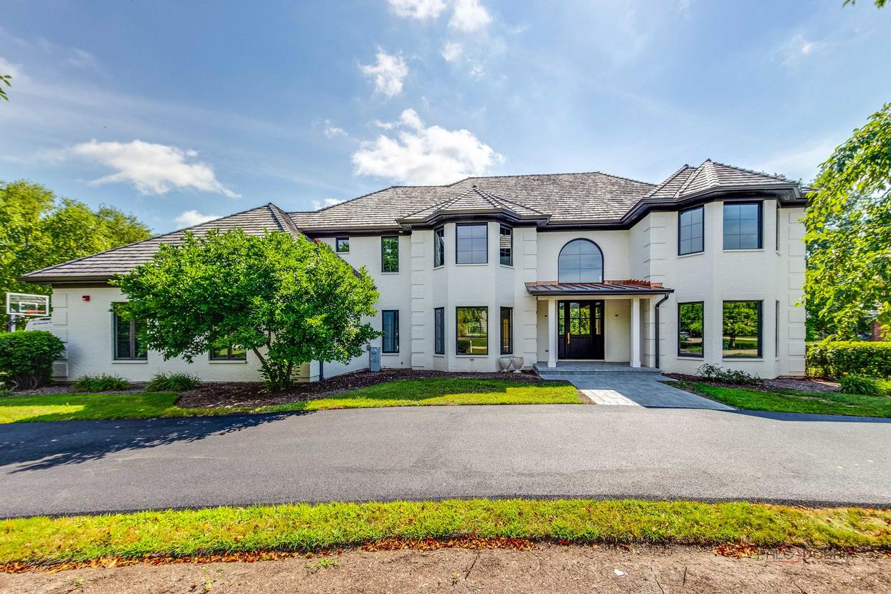 4463 Kettering Dr., Long Grove, IL 60047