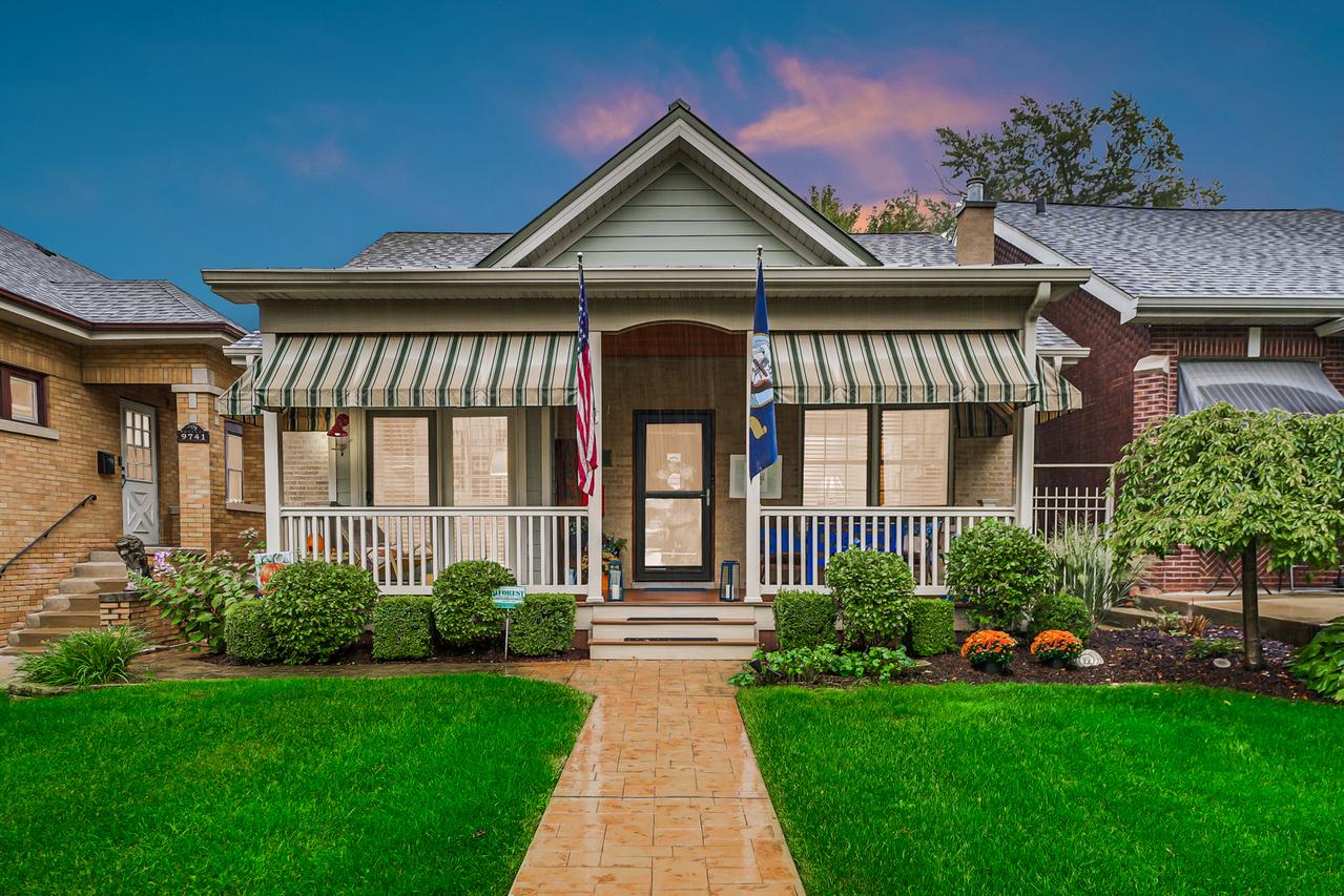 9743 S Hamilton Ave., Chicago, IL 60643
