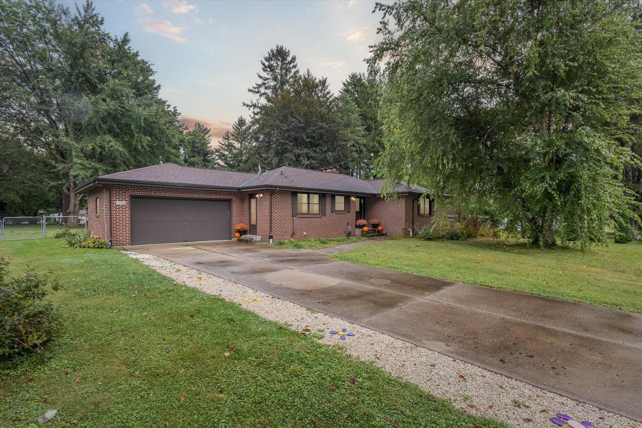 1324 Gordon Ave., Rockford, IL 61108