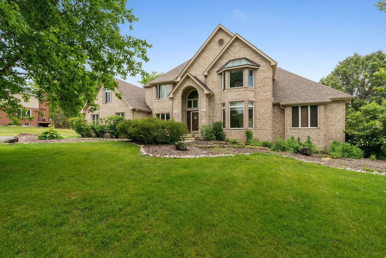 16431 S Kensington Dr., Homer Glen, IL 60491