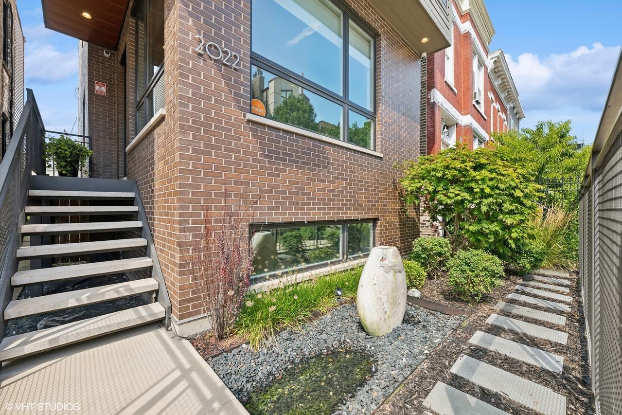 2022 W Superior St., Chicago, IL 60612