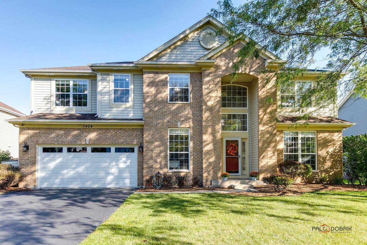 7404 Brentwood Ln., Gurnee, IL 60031