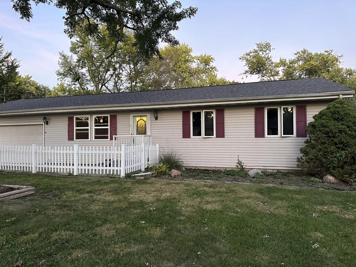 203 Ruby St., Villa Grove, IL 61956