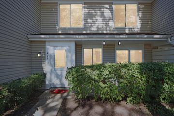 405 Stevenson Pl., Vernon Hills, IL 60061