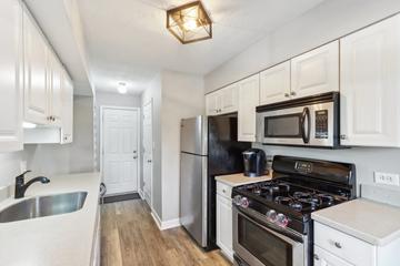 405 Stevenson Pl., Vernon Hills, IL 60061