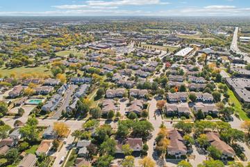 405 Stevenson Pl., Vernon Hills, IL 60061