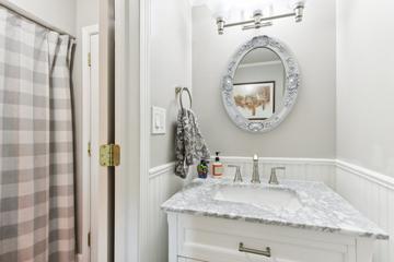 405 Stevenson Pl., Vernon Hills, IL 60061