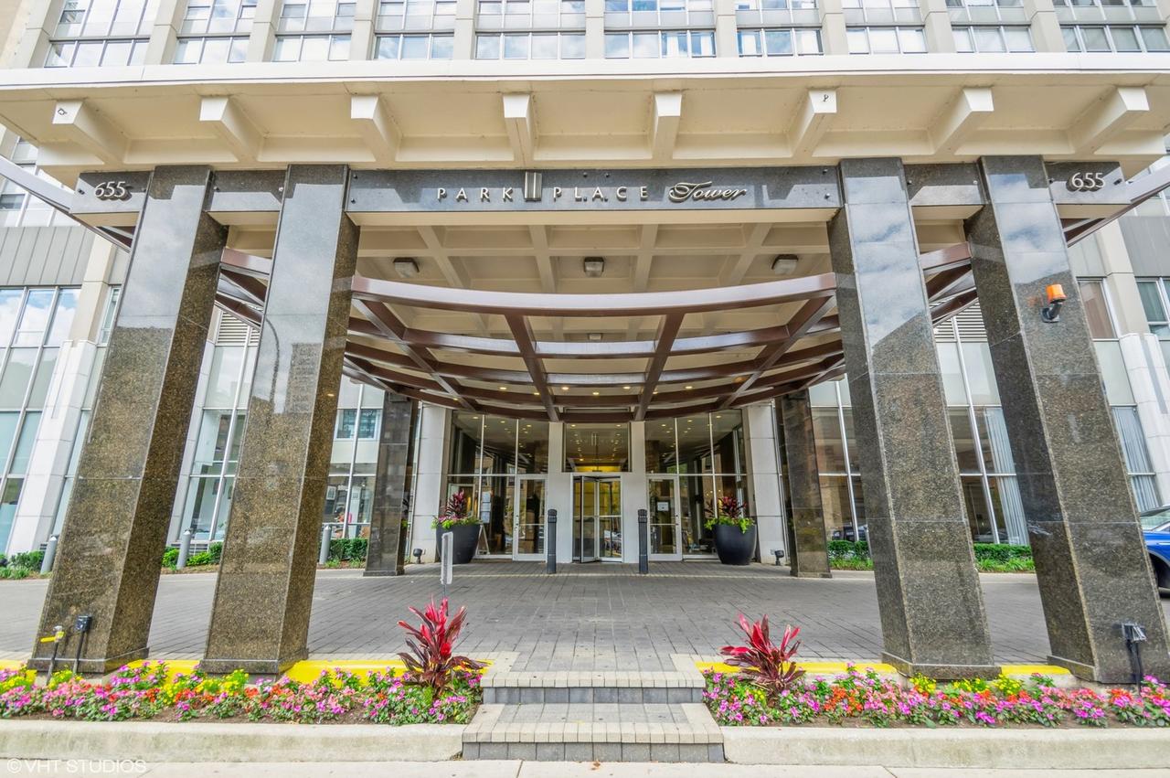655 W Irving Park Rd. #4812, Chicago, IL 60613