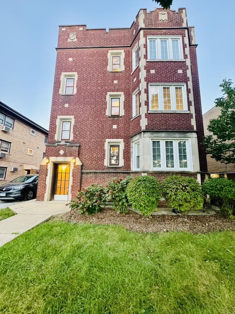 10431 S Hale Ave. #2, Chicago, IL 60643