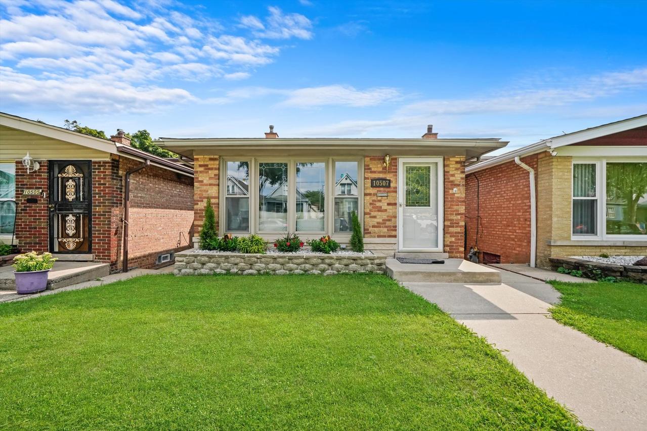 10507 S Avenue F Ave., Chicago, IL 60617