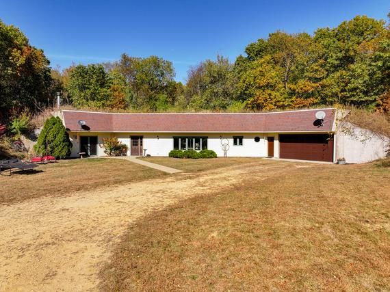802 Union Rd., Harmon, IL 61042