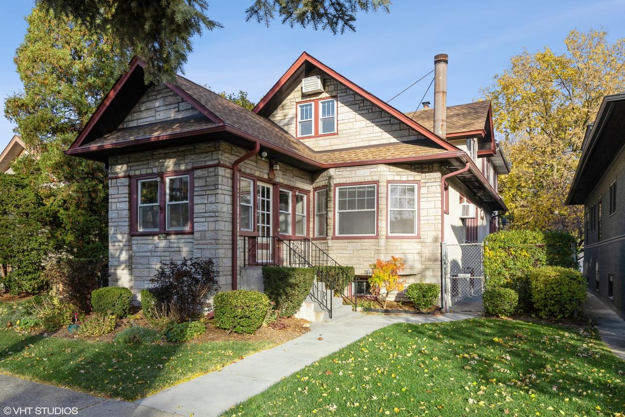 616 Wisconsin Ave., Oak Park, IL 60304