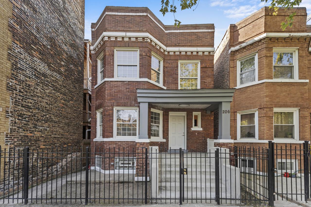 206 N Kostner Ave., Chicago, IL 60624