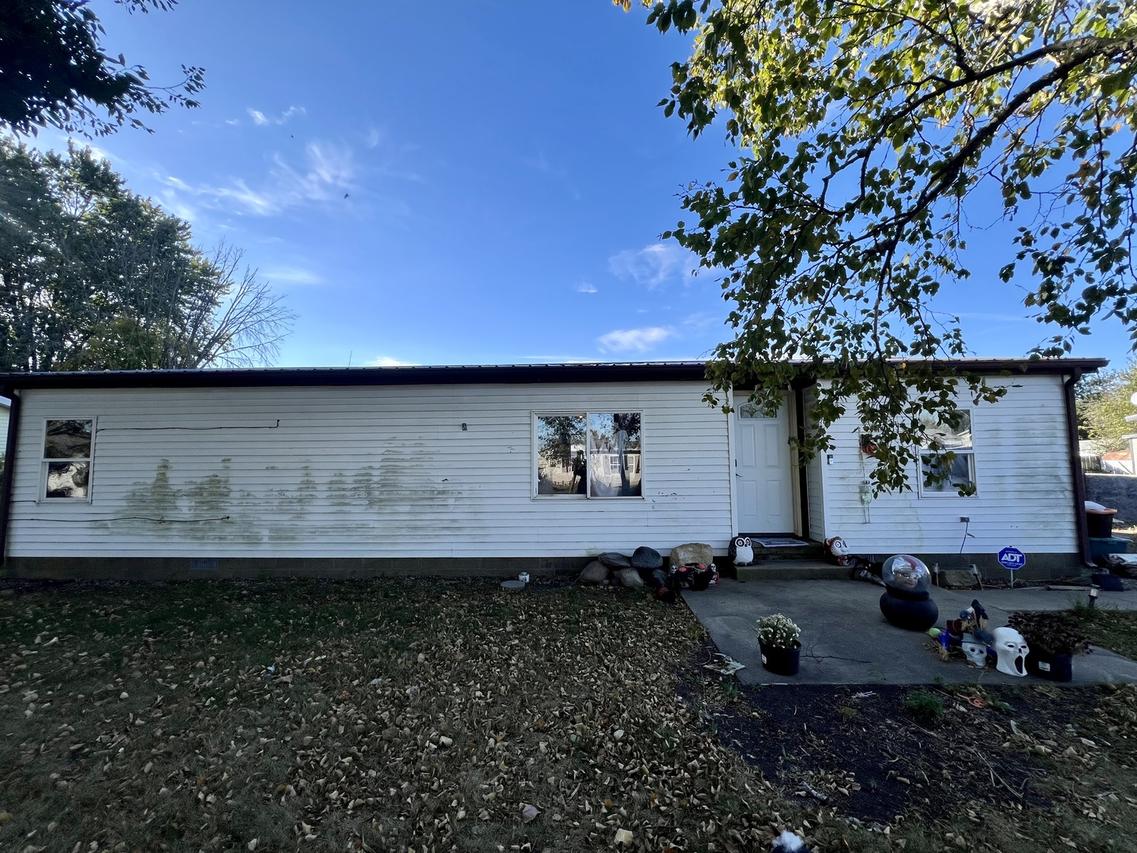 511 W Meyer St., Thomasboro, IL 61878